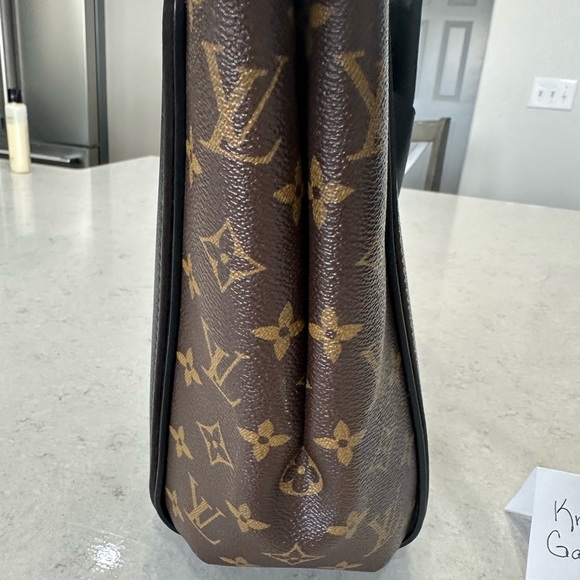 Authentic Retired Louis Vuitton Kimono PM - Picture 8 of 16